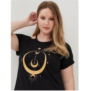 🎊Torrid Black Tee with Celestial Gold Graphic